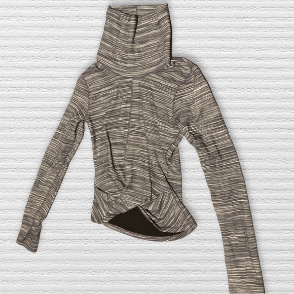 **🍋Lululemon Melodic Movement Long Sleeve - Picture 9 of 11